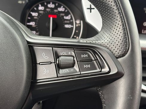 Used 2023 Alfa Romeo Stelvio Veloce image 25