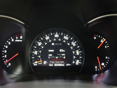 Used 2014 Kia Sorento SX w/ 3rd Row Package image 18