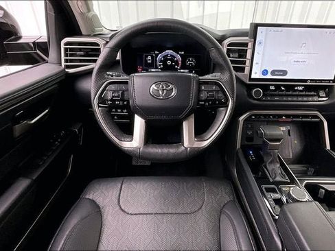 Used 2024 Toyota Tundra Limited image 5
