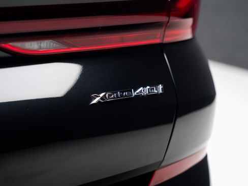 Used 2023 BMW X6 xDrive40i w/ M Sport Package image 30