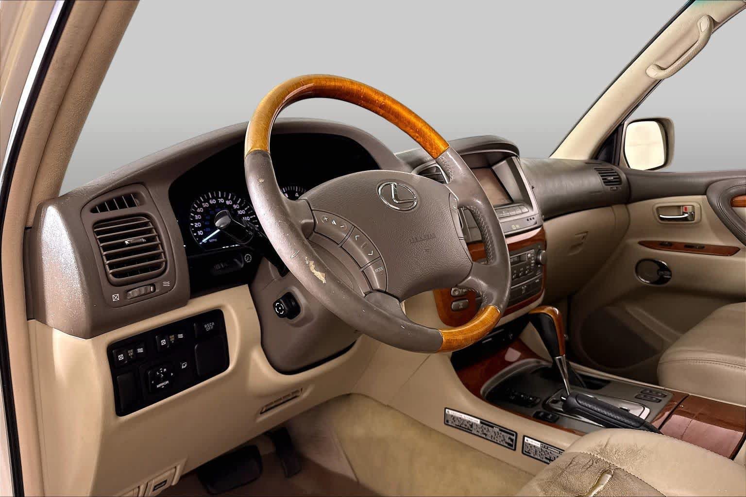 Used 2005 Lexus LX 470 4WD image 15