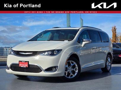 Used 2017 Chrysler Pacifica Limited
