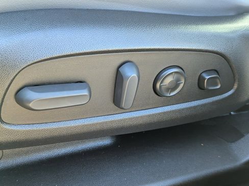 Used 2022 Buick Enclave Premium image 29