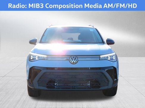 New 2025 Volkswagen Taos SE image 3