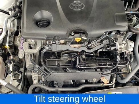 Used 2023 Toyota Camry SE image 5