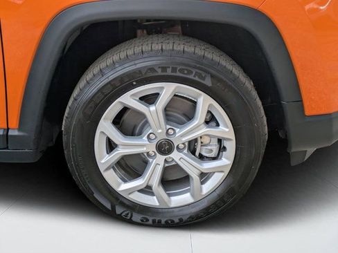 New 2026 Jeep Compass Latitude AWD/4WD image 9