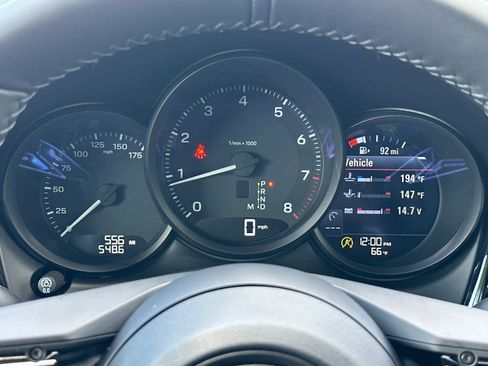 Certified 2026 Porsche Macan AWD/4WD image 29
