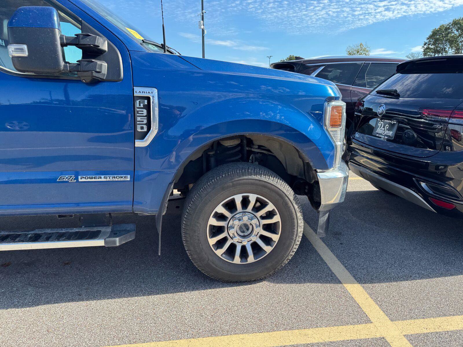 Used 2022 Ford F350 Lariat w/ Lariat Ultimate Package AWD/4WD image 5