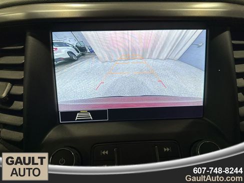 Used 2020 GMC Acadia AT4 image 11