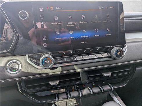 Used 2024 Chevrolet Colorado LT w/ LT Convenience Package II image 16