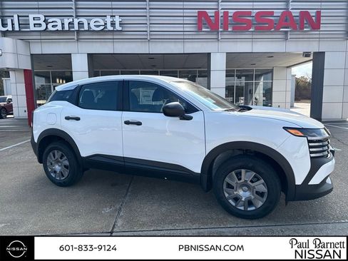 New 2026 Nissan Kicks S image 4