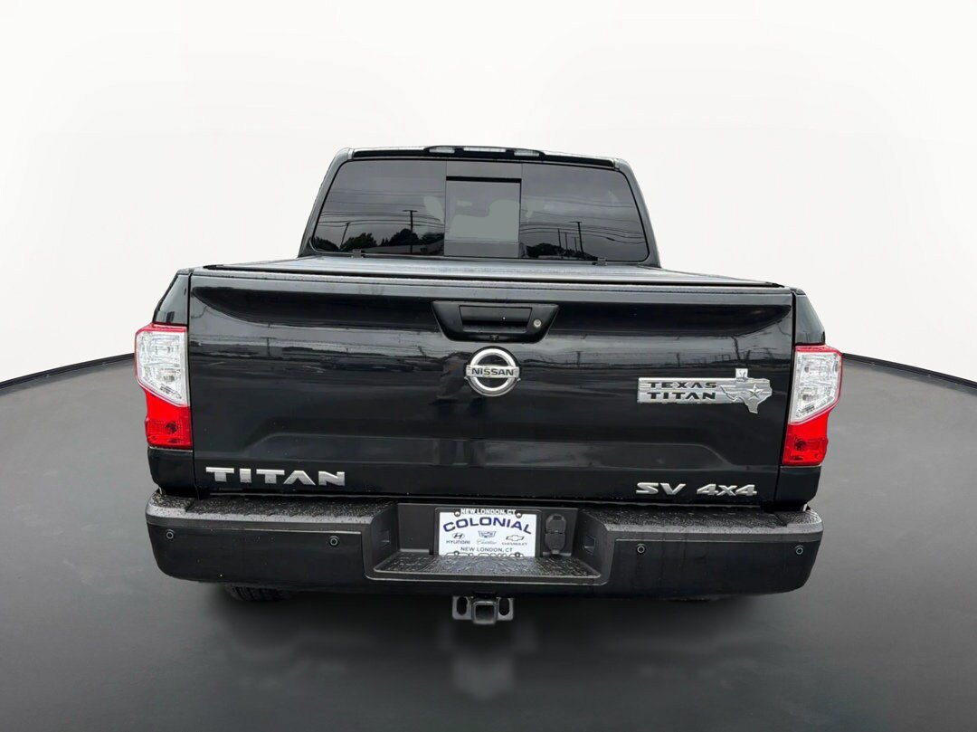 Used 2019 Nissan Titan SV w/ SV Convenience Package AWD/4WD image 7