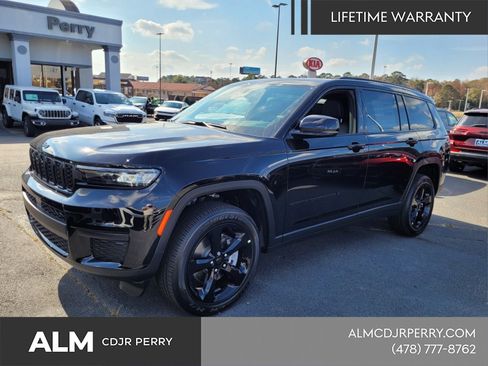 New 2025 Jeep Grand Cherokee L Altitude AWD/4WD image 1