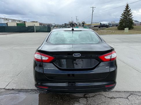 Used 2016 Ford Fusion SE image 6