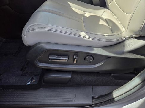 Certified 2023 Honda Pilot EX-L image 14