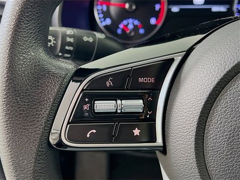 Used 2023 Kia Forte LXS w/ LXS Technology Package image 13