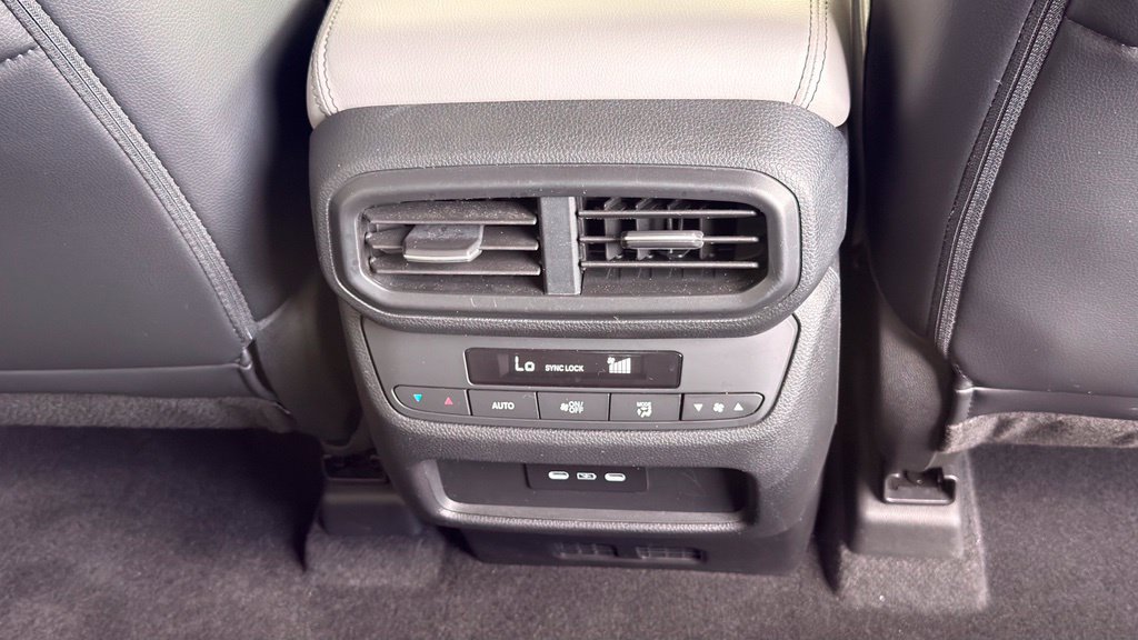 Used 2024 Honda Pilot EX-L image 33