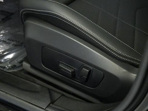 Used 2026 BMW 228i xDrive w/ Technology Package AWD/4WD image 23