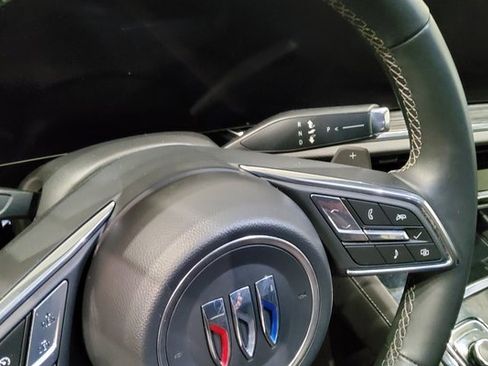 Used 2024 Buick Envision Preferred image 21