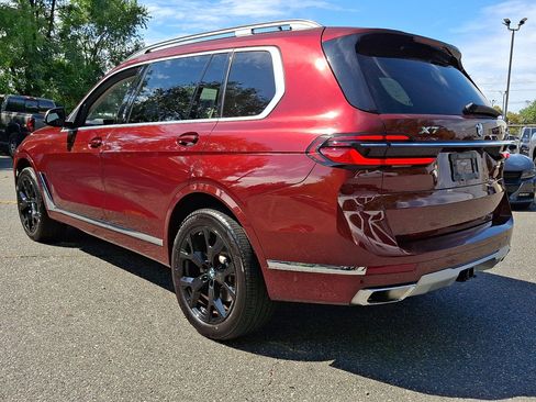 Used 2024 BMW X7 xDrive40i w/ Executive Package AWD/4WD image 3