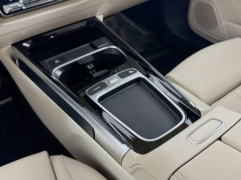 New 2026 Mercedes-Benz GLB 250 image 5