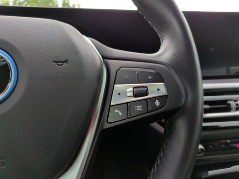 Used 2024 BMW i4 eDrive35 w/ Premium Package RWD image 23