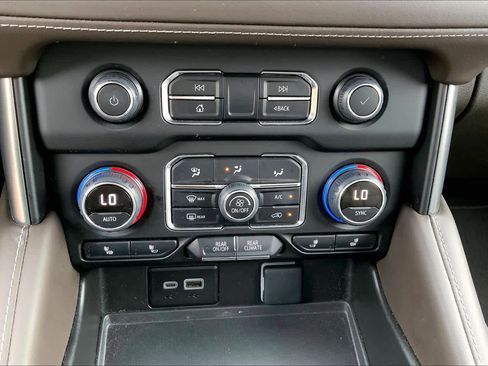 Used 2024 Chevrolet Tahoe Z71 w/ Max Trailering Package AWD/4WD image 34