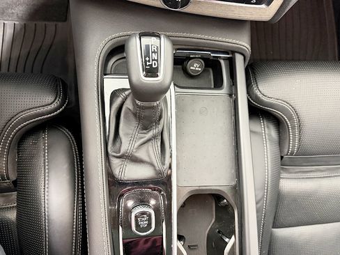 Used 2022 Volvo XC90 T6 Inscription w/ Advanced Package image 34