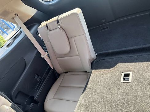Used 2020 Ford Explorer Limited RWD image 28
