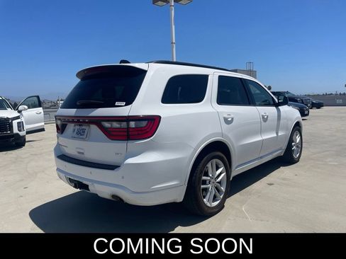 Used 2024 Dodge Durango GT RWD image 2