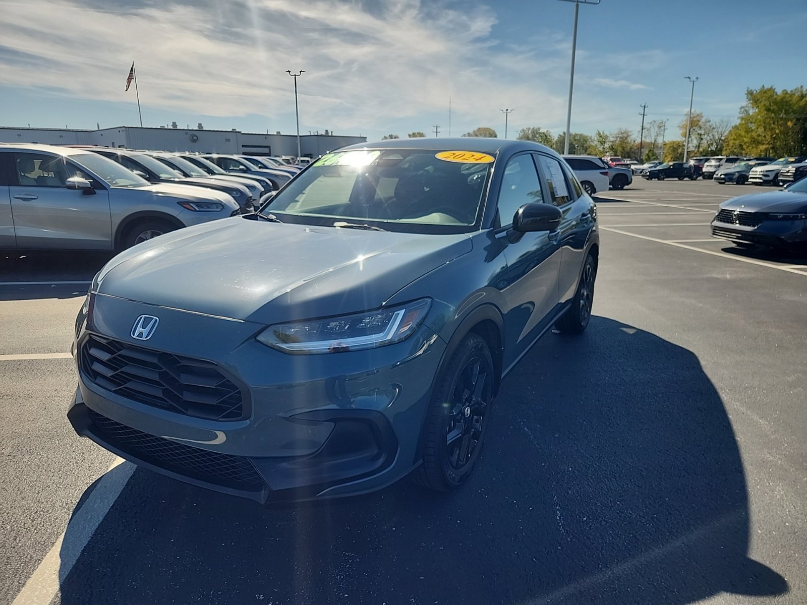Used 2024 Honda HR-V Sport image 2