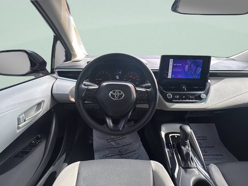 Used 2024 Toyota Corolla LE w/ LE Convenience Package FWD image 12