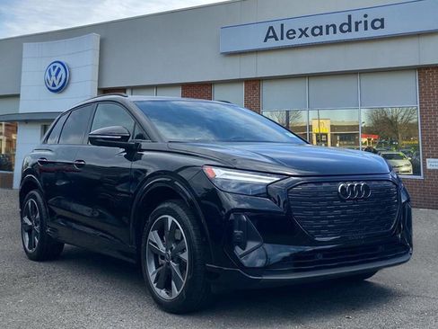 Used 2023 Audi Q4 e-tron Premium Plus w/ Premium Plus AWD/4WD image 1