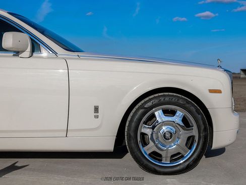 Used 2012 Rolls-Royce Phantom Sedan image 11