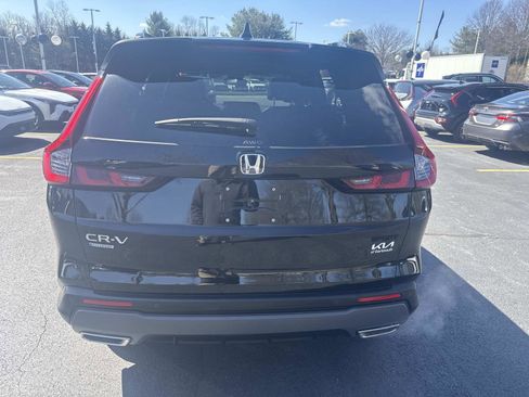 Used 2025 Honda CR-V Sport-L image 4