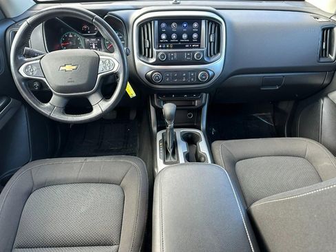 Used 2022 Chevrolet Colorado LT w/ LT Convenience Package image 11