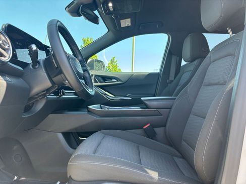 Used 2025 Chevrolet Equinox LT FWD image 27