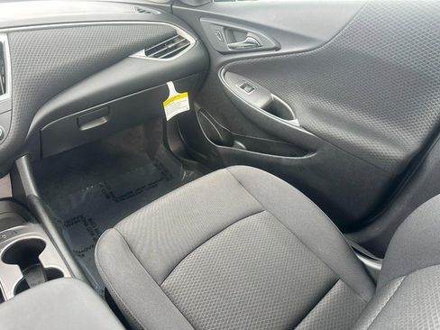 Used 2025 Chevrolet Malibu RS image 15