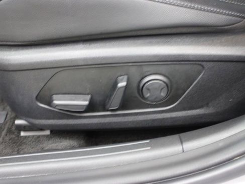 Used 2024 Hyundai Elantra Limited FWD image 20