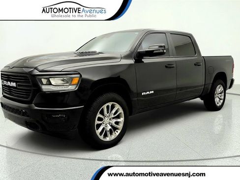 Used 2023 RAM 1500 Laramie AWD/4WD image 1