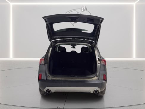 Used 2022 Ford Escape SEL image 9