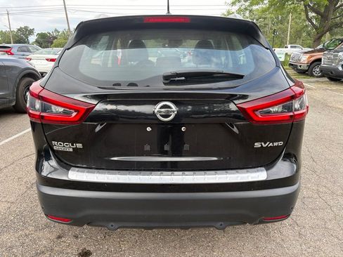Used 2020 Nissan Rogue Sport SV w/ All-Weather Package AWD/4WD image 6