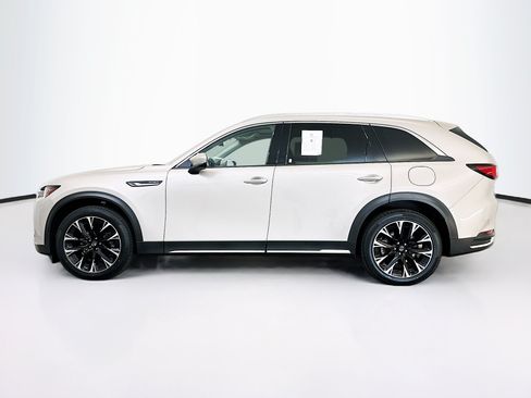Used 2024 MAZDA CX-90 Plug-In Hybrid w/ Premium Pkg AWD/4WD image 4