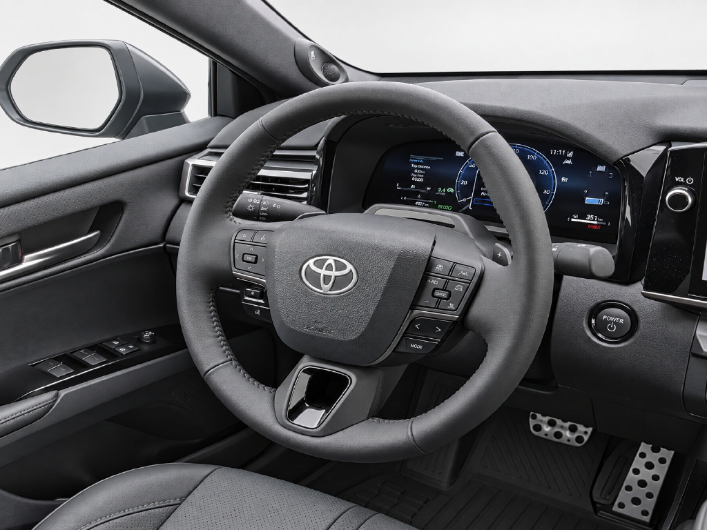 Certified 2025 Toyota Camry XSE w/ Premium Plus Package AWD/4WD image 18
