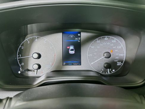Used 2024 Toyota Corolla LE FWD image 19