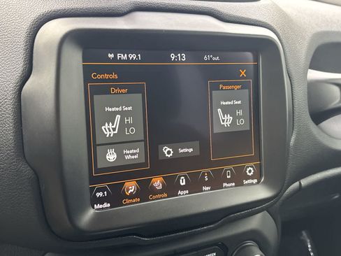 Certified 2022 Jeep Renegade Latitude w/ Convenience Group AWD/4WD image 16