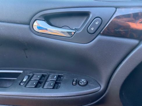 Used 2012 Chevrolet Impala LT FWD image 10