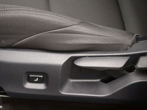 Used 2025 Toyota Tacoma SR5 RWD image 15