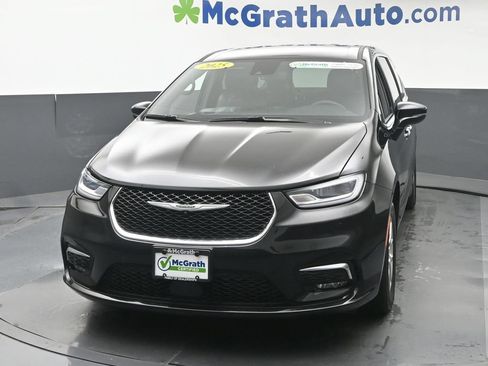 Used 2025 Chrysler Pacifica Select FWD image 21