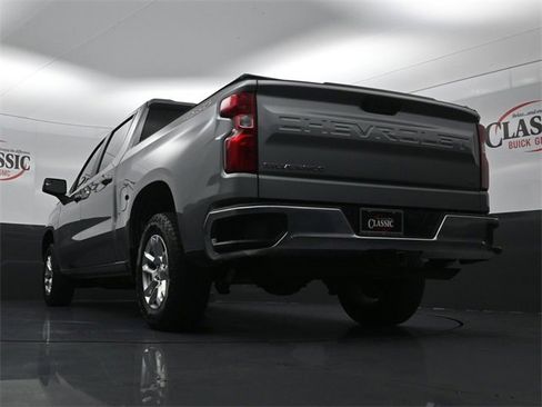 Used 2023 Chevrolet Silverado 1500 LT image 24